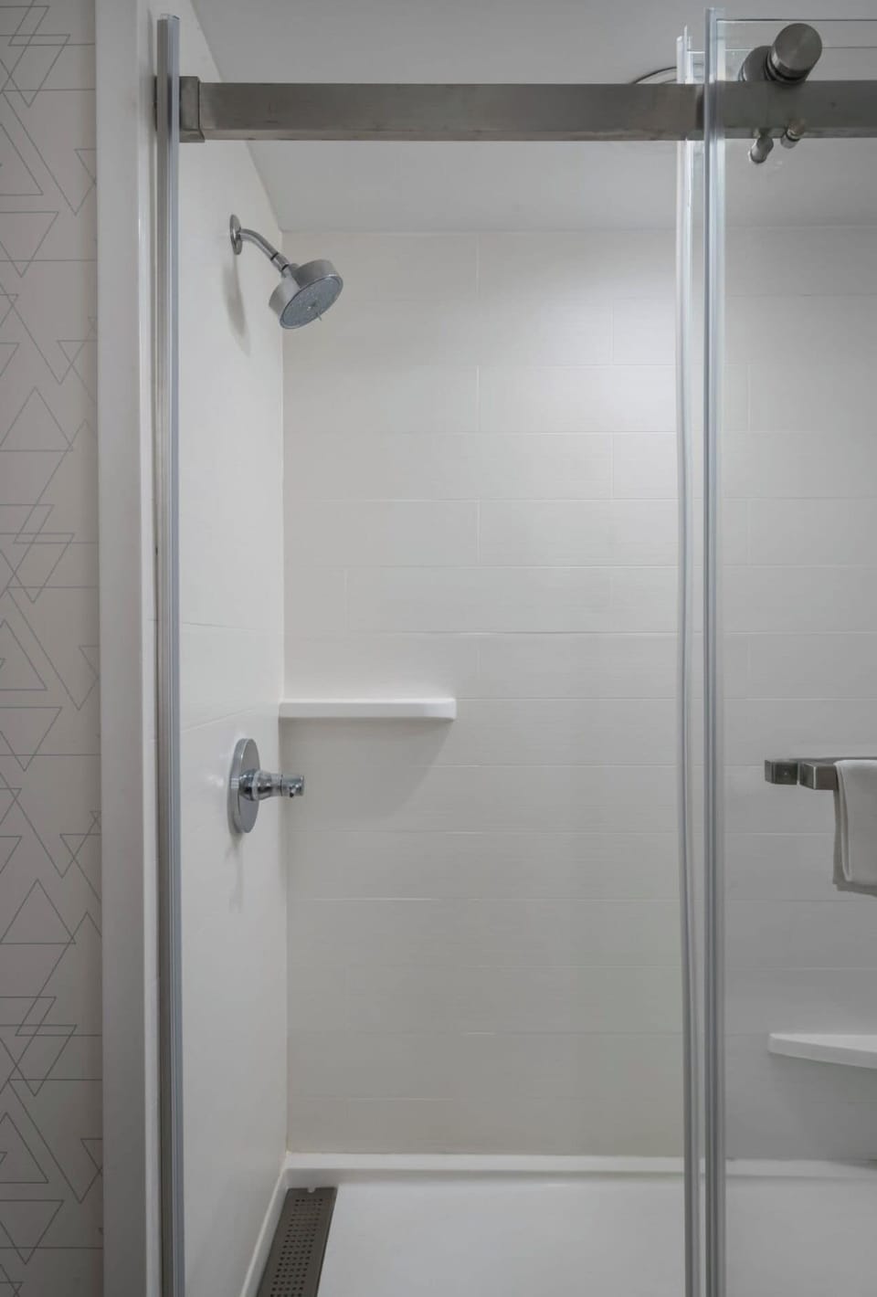 Combined shower/tub, hair dryer, towels, soap