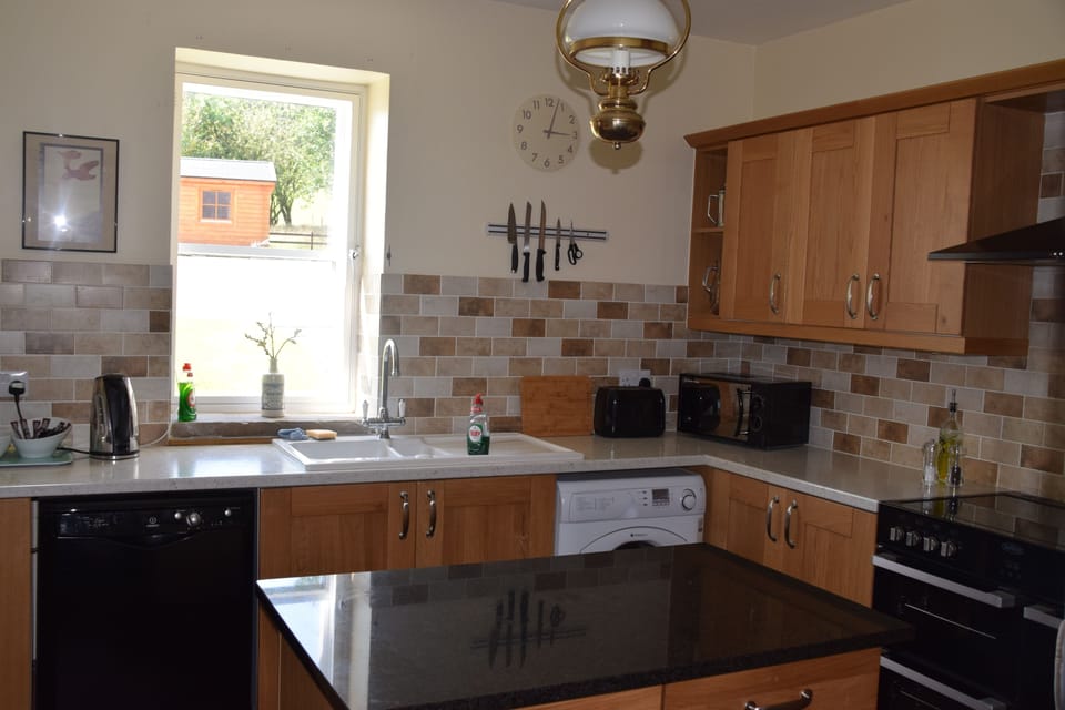 Villa, 4 Bedrooms | 1 bedroom, Egyptian cotton sheets, premium bedding, pillowtop beds