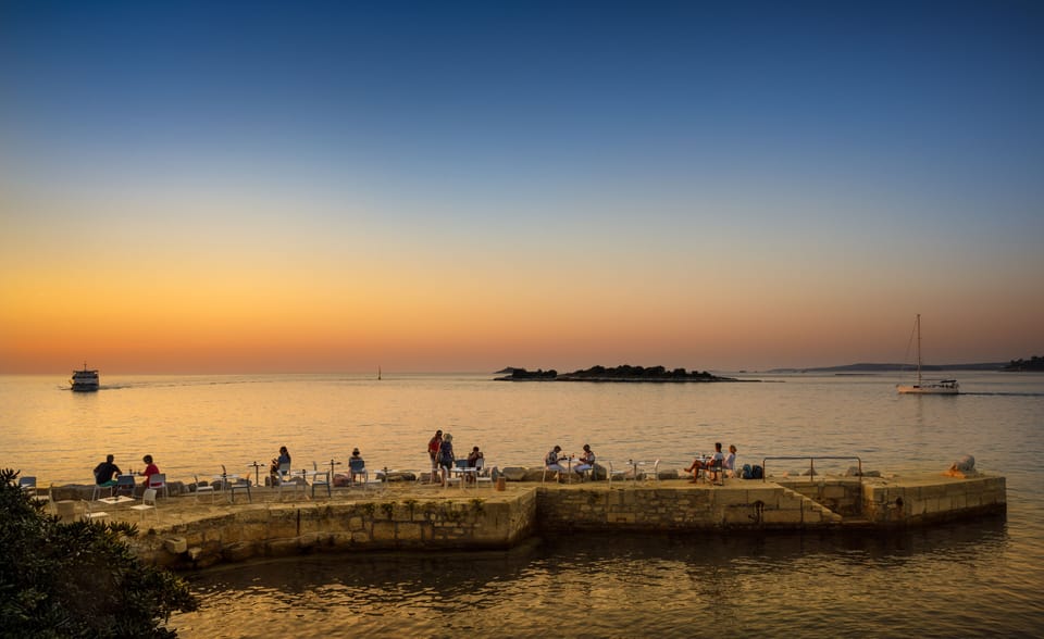 Beach bar