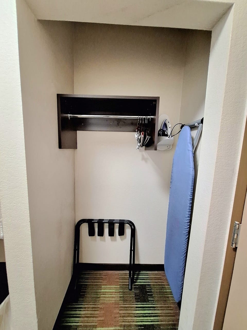 Desk, free WiFi, bed sheets, wheelchair access