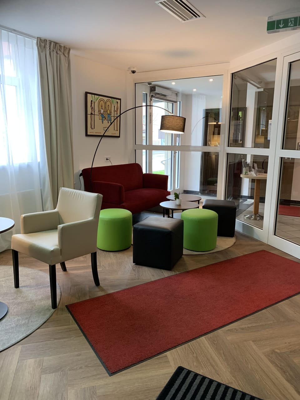 Lobby lounge