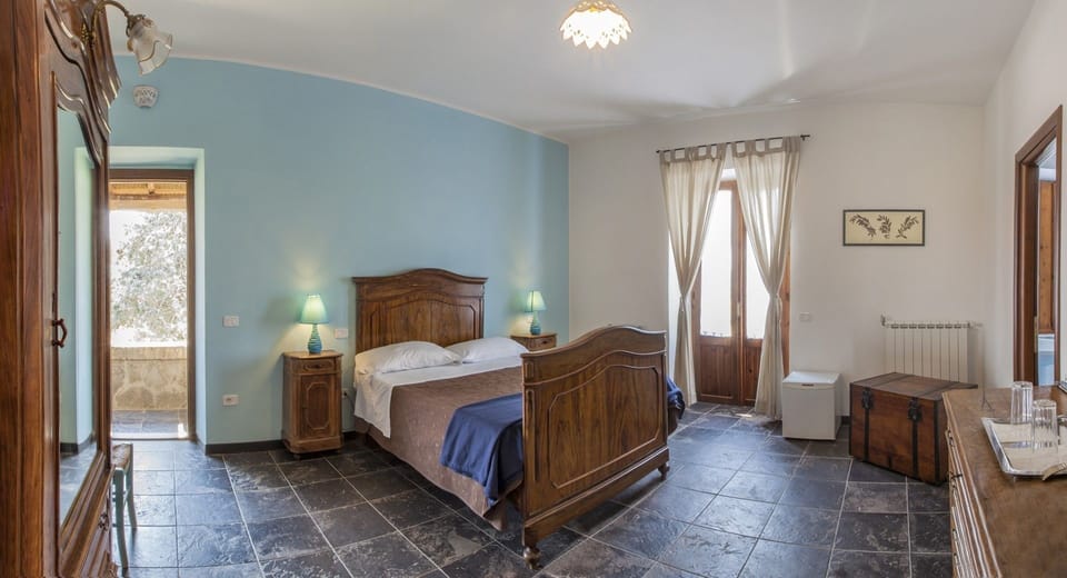 Traditional Double Room, Garden View | Desk, free cribs/infant beds, free WiFi, wheelchair access