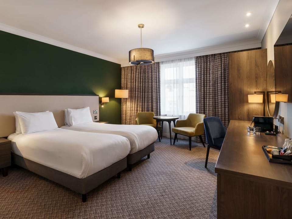 Privilege Double or Twin | Desk, blackout drapes, iron/ironing board, free cribs/infant beds