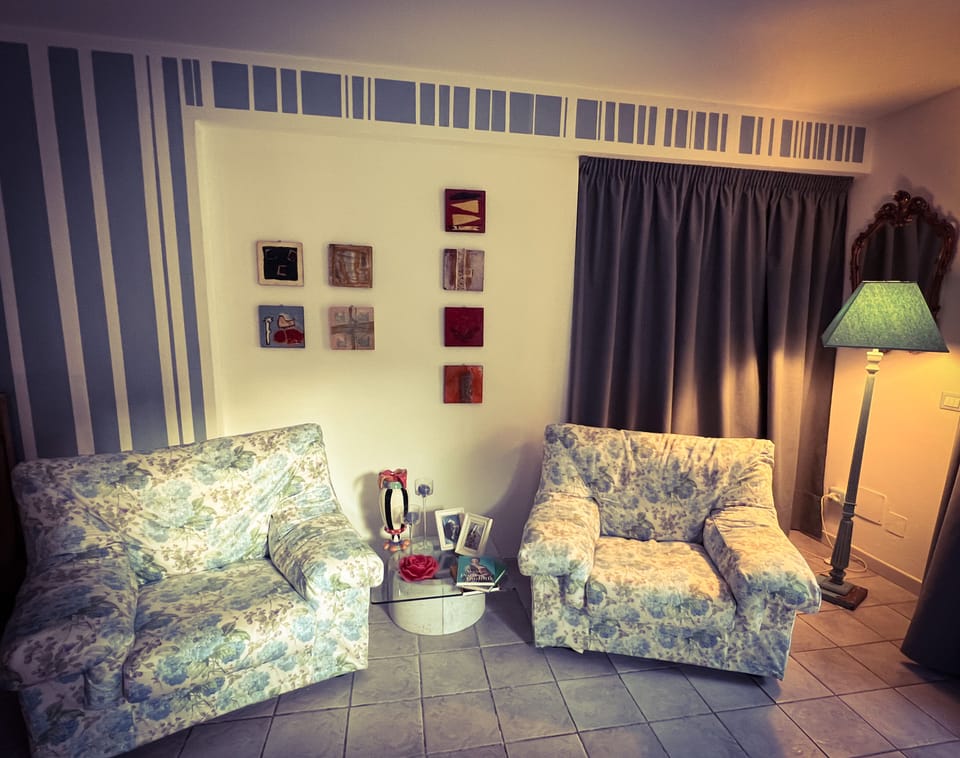 Comfort Room, 1 Queen Bed, Garden View | Premium bedding, minibar, soundproofing, free WiFi