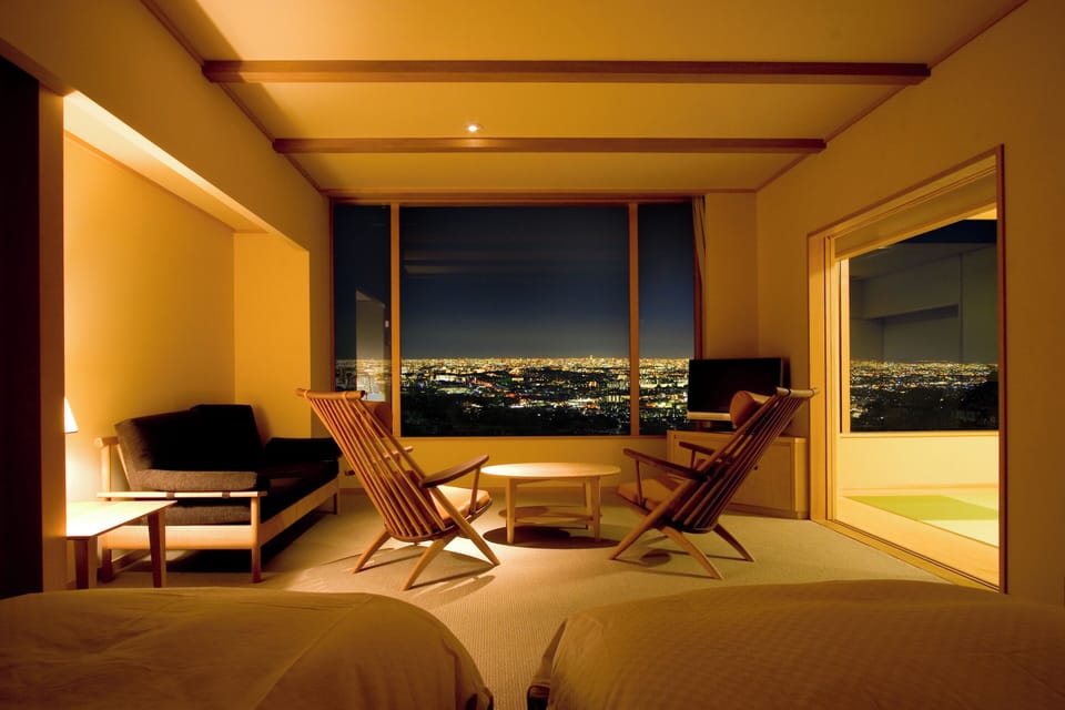 In-room safe, WiFi (free), bed sheets