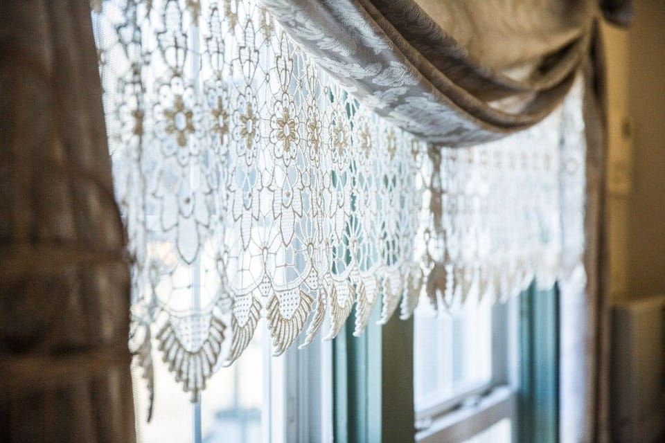 Windsong Suite | Blackout drapes, iron/ironing board (on request), WiFi (free)