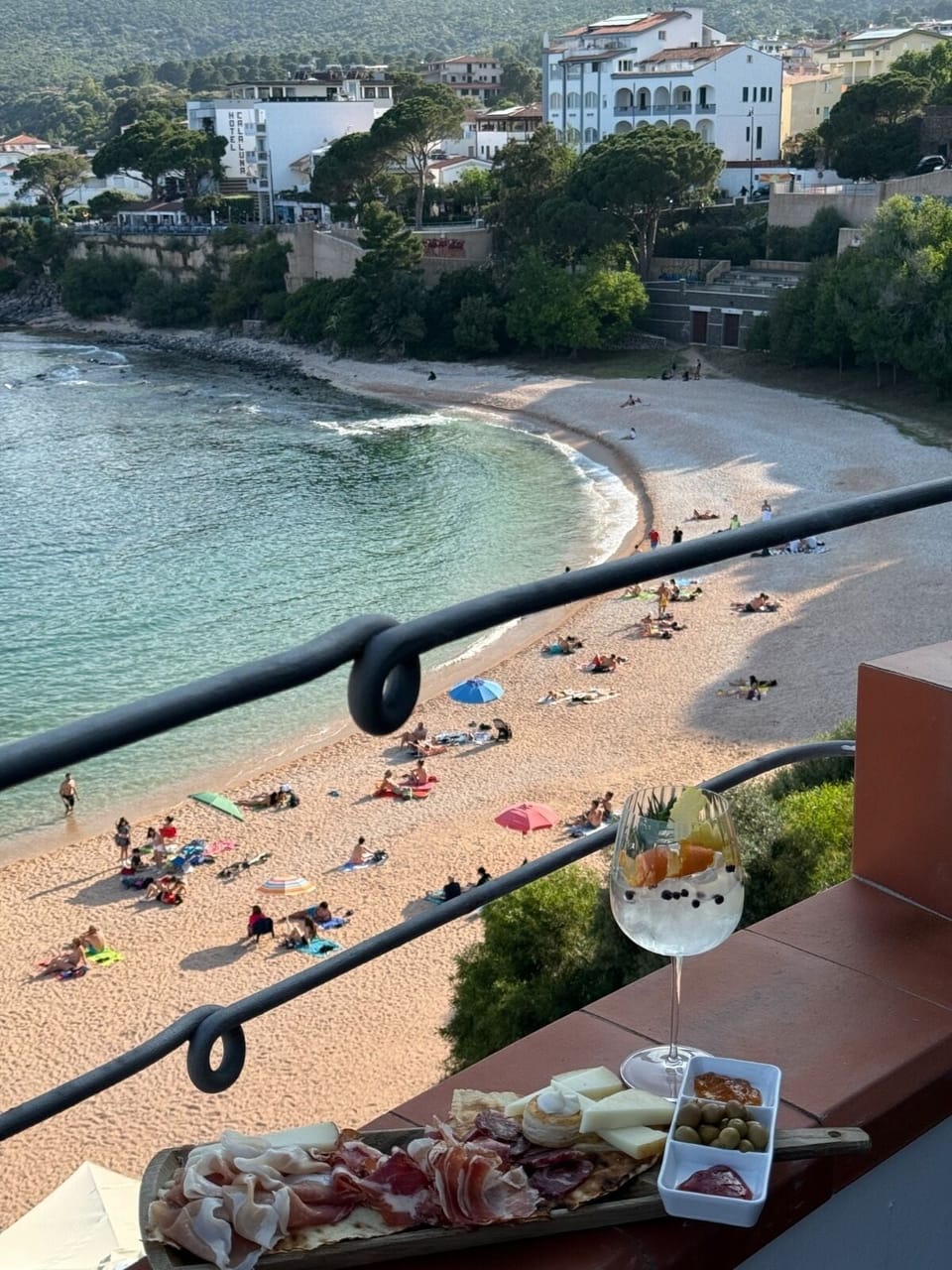 Tapas bar, ocean views, open daily