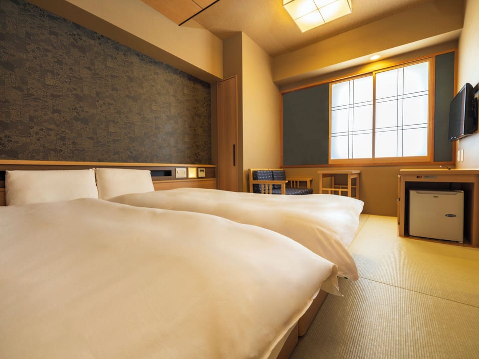 In-room safe, individually decorated, individually furnished, desk