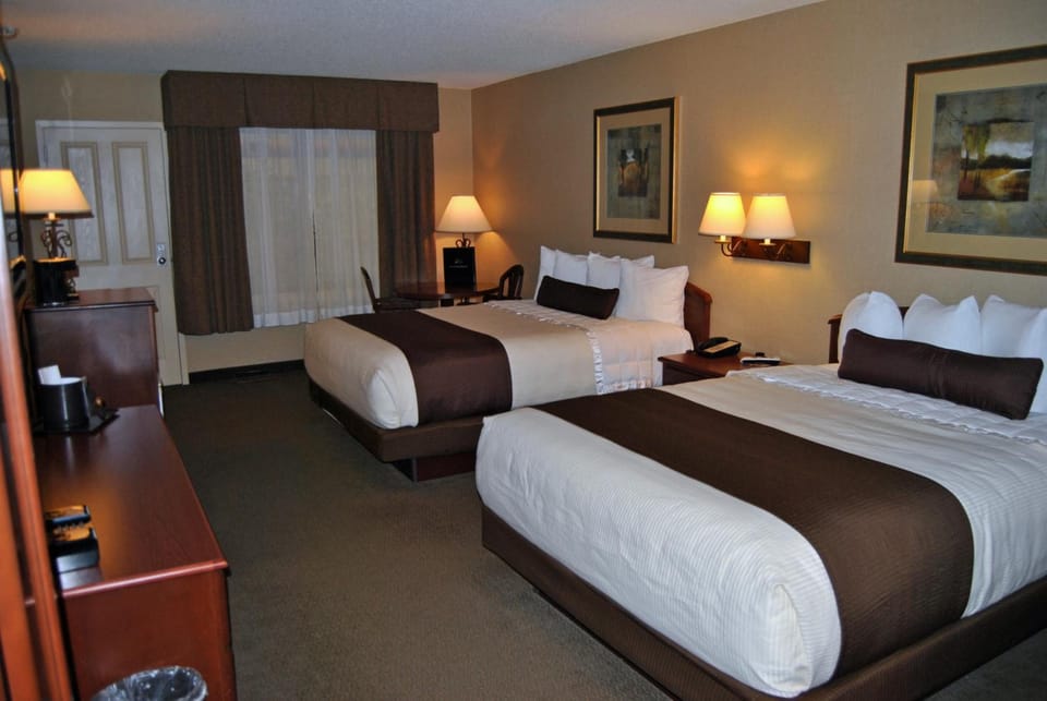 In-room safe, desk, iron/ironing board, free WiFi