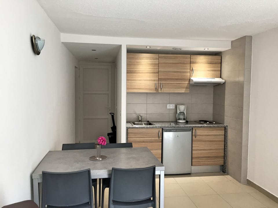 Private kitchenette