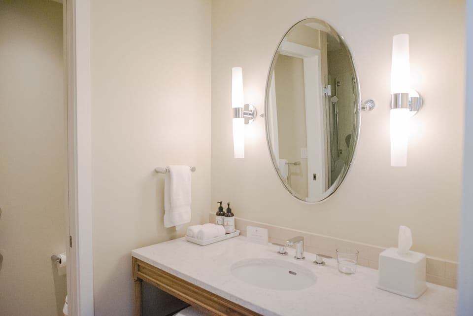 Studio Suite (Water's Edge) | Bathroom | Designer toiletries, bathrobes, towels, soap