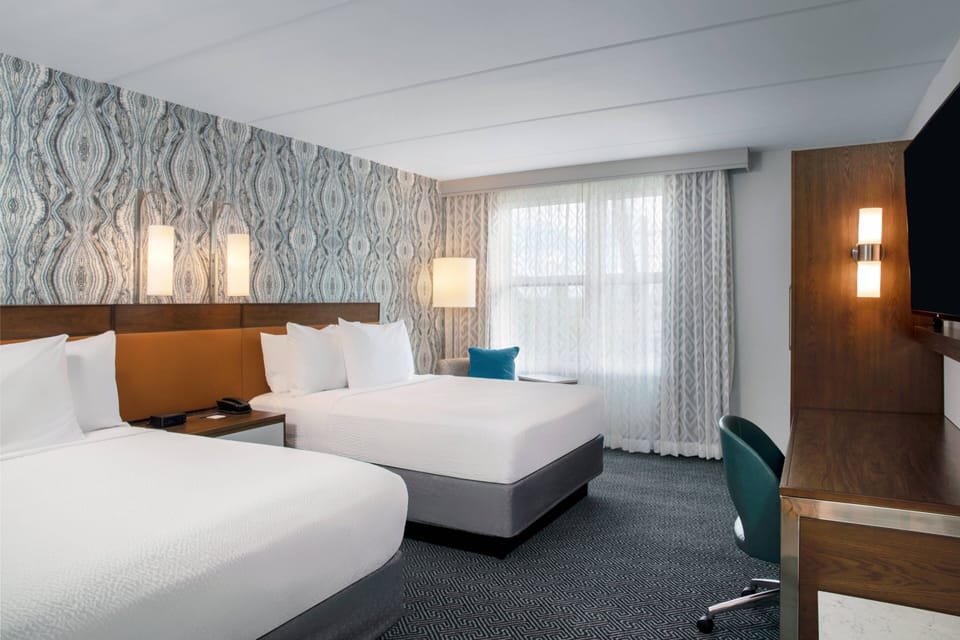 In-room safe, desk, laptop workspace, blackout drapes