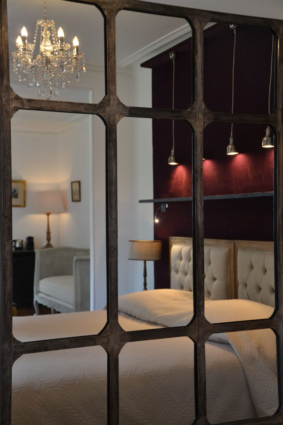 Deluxe Double or Twin Room, Garden View | Minibar, in-room safe, individually decorated, desk