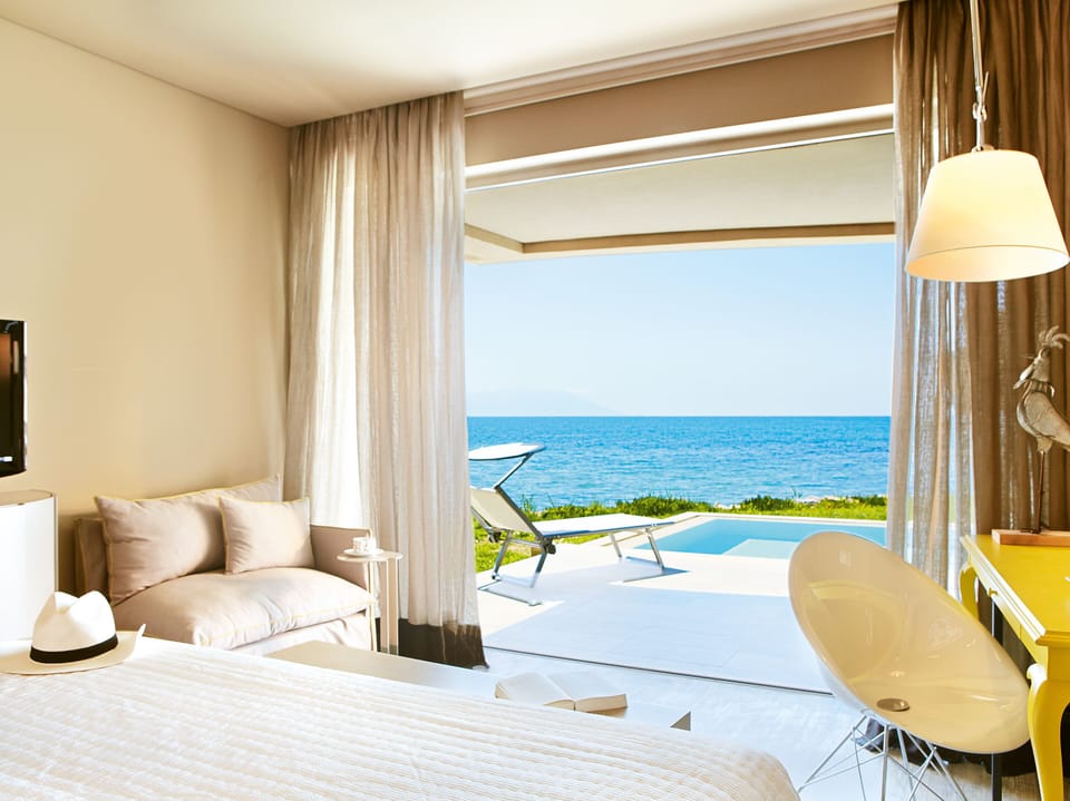 Deluxe Suites, Private Pool - Seafront | Premium bedding, in-room safe, desk, soundproofing