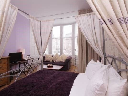 Deluxe Double Room, Ensuite (Four Poster) | WiFi