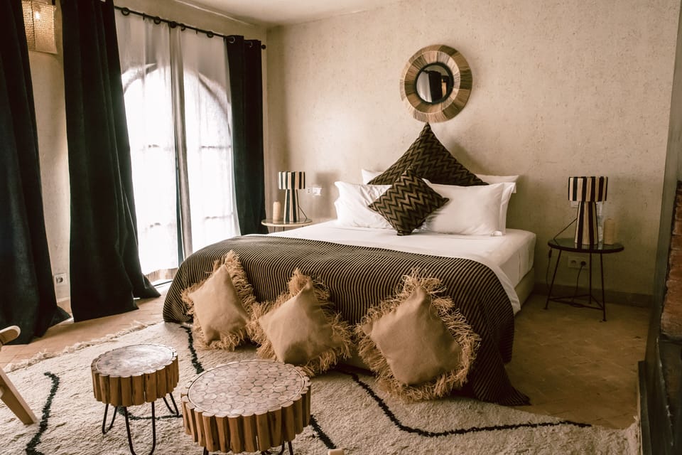 Panoramic Room | Premium bedding, in-room safe, iron/ironing board, free WiFi