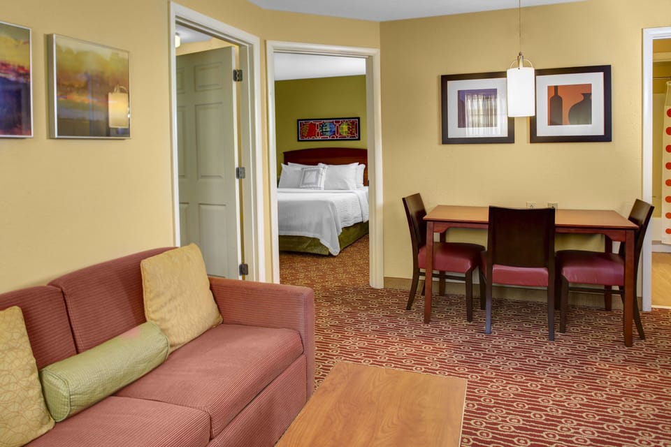 Suite, 2 Bedrooms | Desk, soundproofing, iron/ironing board, free cribs/infant beds