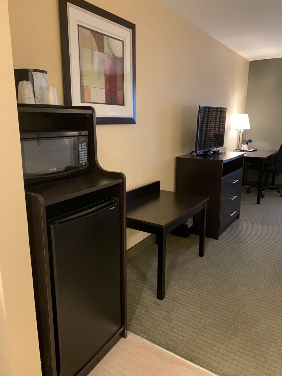 Standard Room, 2 Queen Beds, Non Smoking | Mini-refrigerator