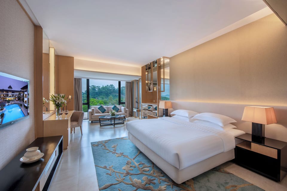 Grande premiere room | In-room safe, blackout drapes, soundproofing, iron/ironing board