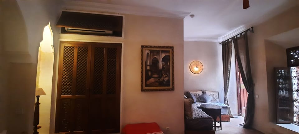 Suite (Saida) | Premium bedding, in-room safe, rollaway beds, free WiFi