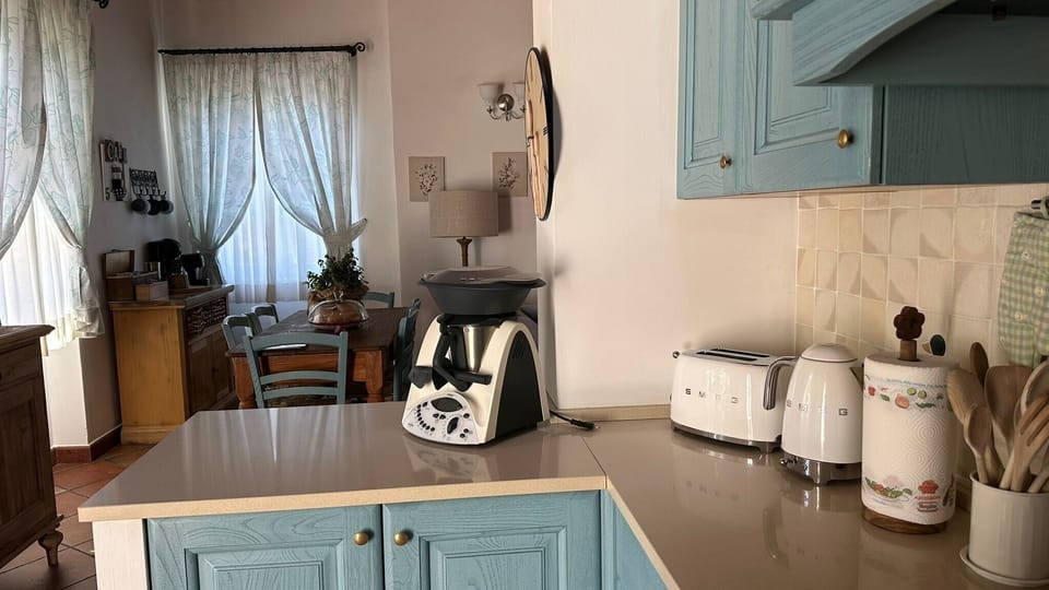 Apartment, 3 Bedrooms, Lake View | Private kitchen | Full-size fridge, microwave, oven, dishwasher