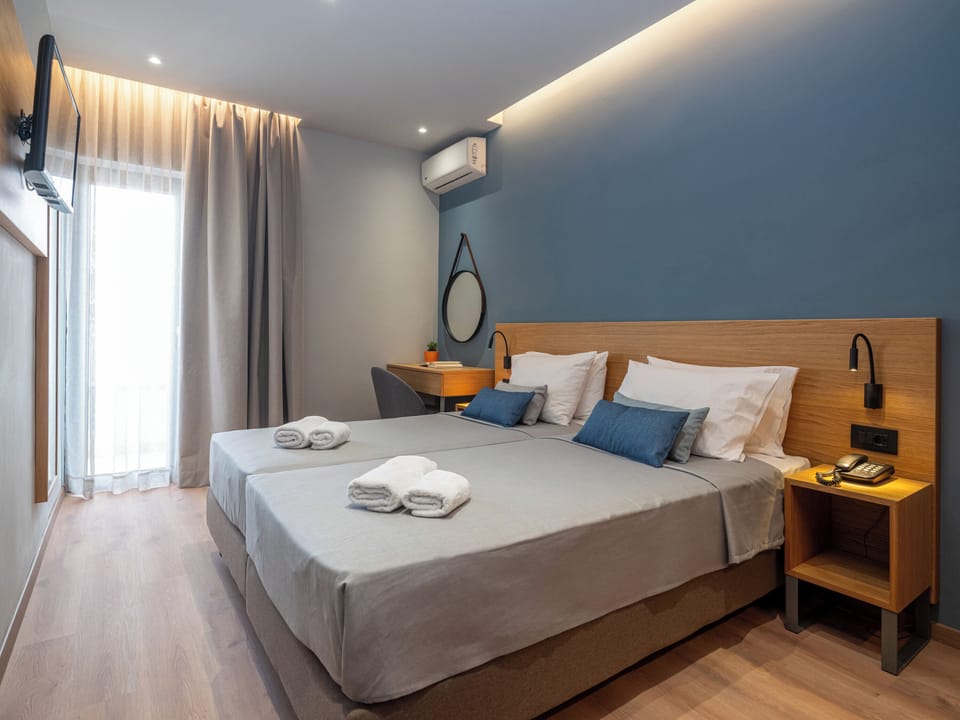 Standard Room | In-room safe, soundproofing, free cribs/infant beds, rollaway beds