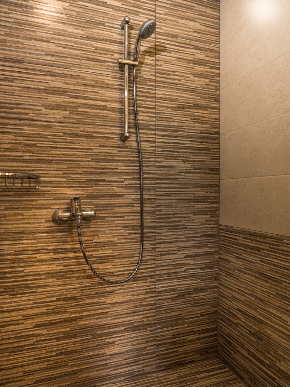 Studio | Bathroom shower