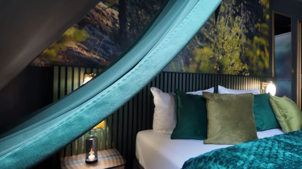 Design Double Room, 1 Bedroom | In-room safe, individually decorated, desk, cribs/infant beds