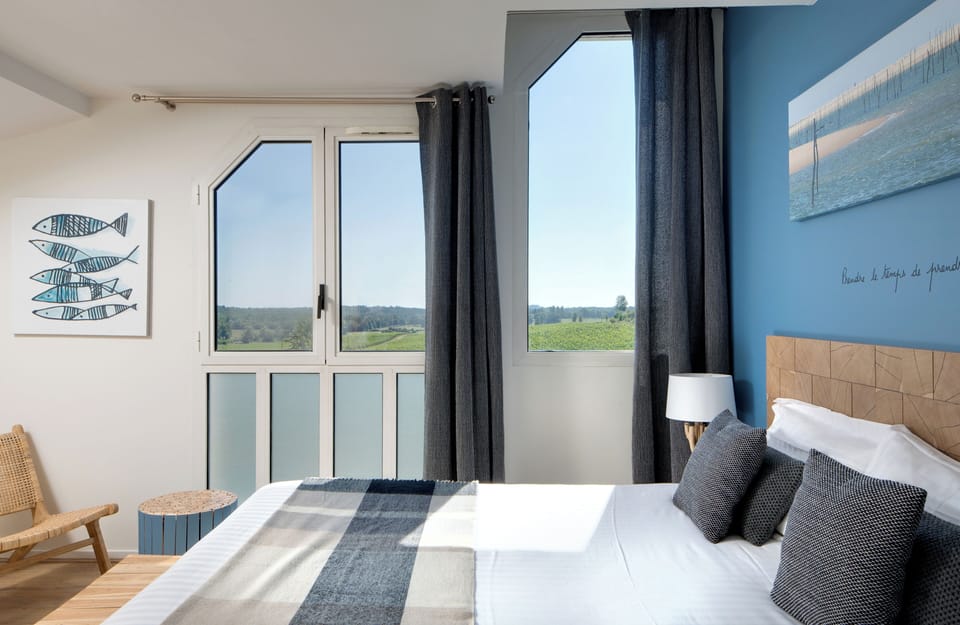 Superior Double Room | Premium bedding, individually decorated, individually furnished, desk