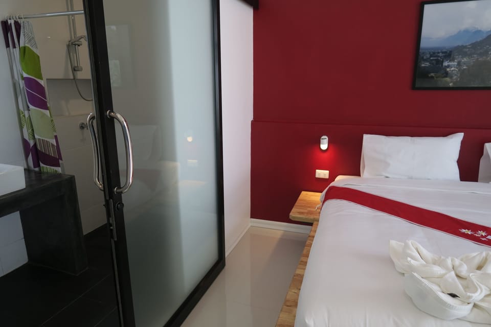 Double Room, Patio | Minibar, in-room safe, desk, blackout drapes