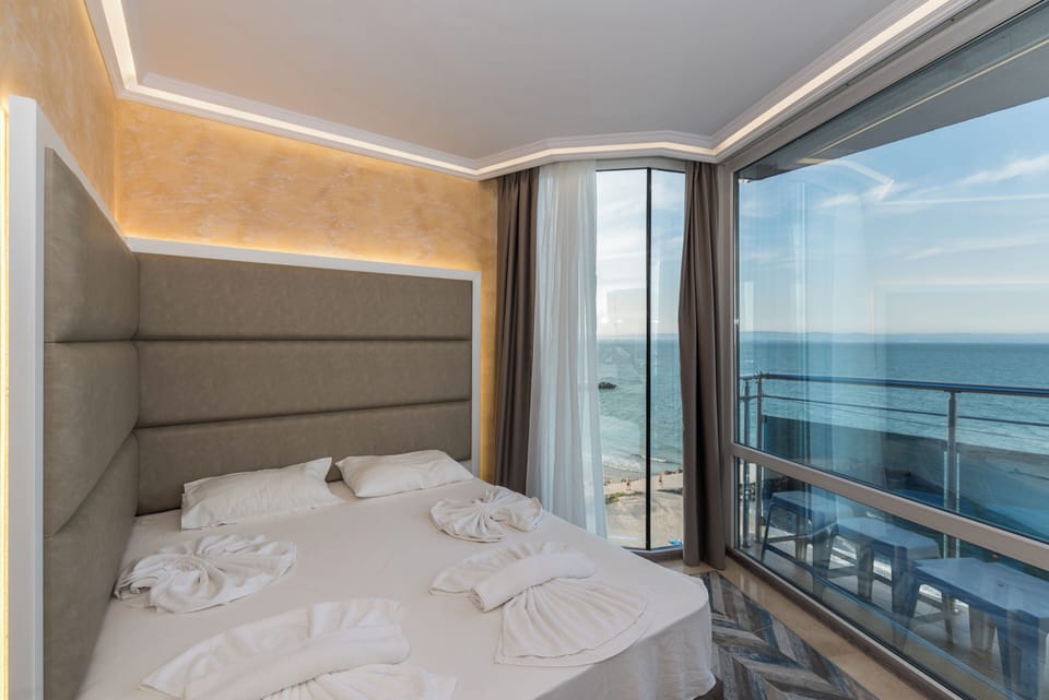 Cribs (free), WiFi (free)