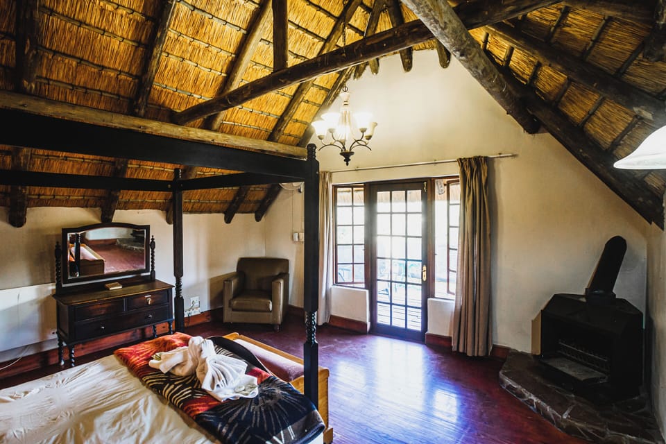 Premium Cottage | 1 bedroom, in-room safe, individually decorated, individually furnished