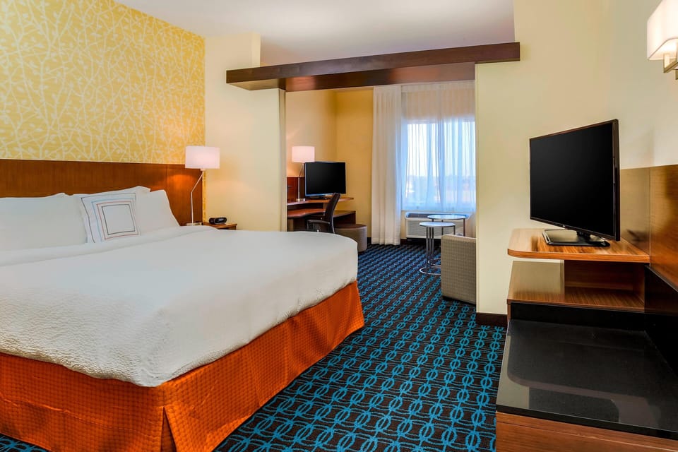 In-room safe, desk, laptop workspace, iron/ironing board
