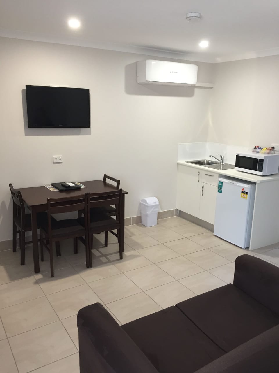 1-Bedroom 1 Queen + 2 Singles Superior  | Private kitchenette | Coffee/tea maker, fridge, microwave, electric kettle