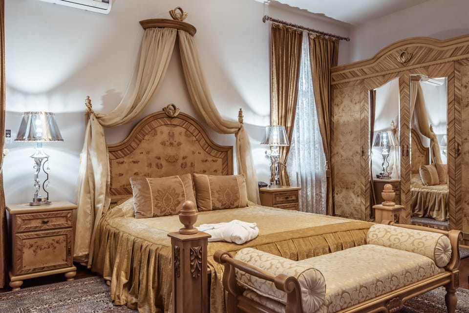 Superior Double Room | In-room safe, desk, soundproofing, iron/ironing board (on request)