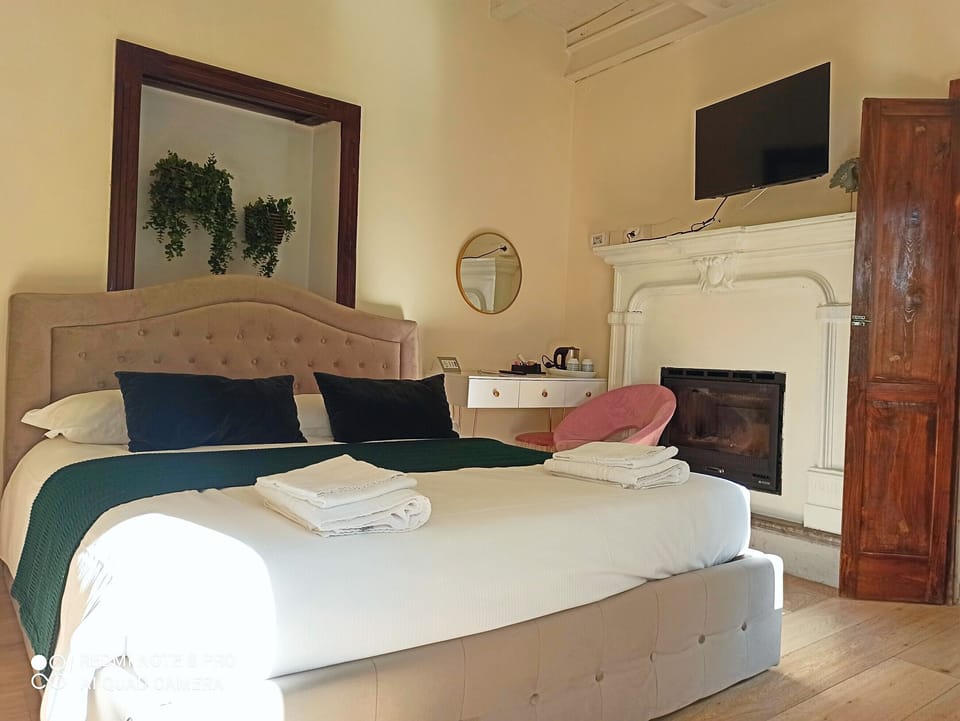 Standard Double Room | Hypo-allergenic bedding available, memory foam beds, cribs (free)