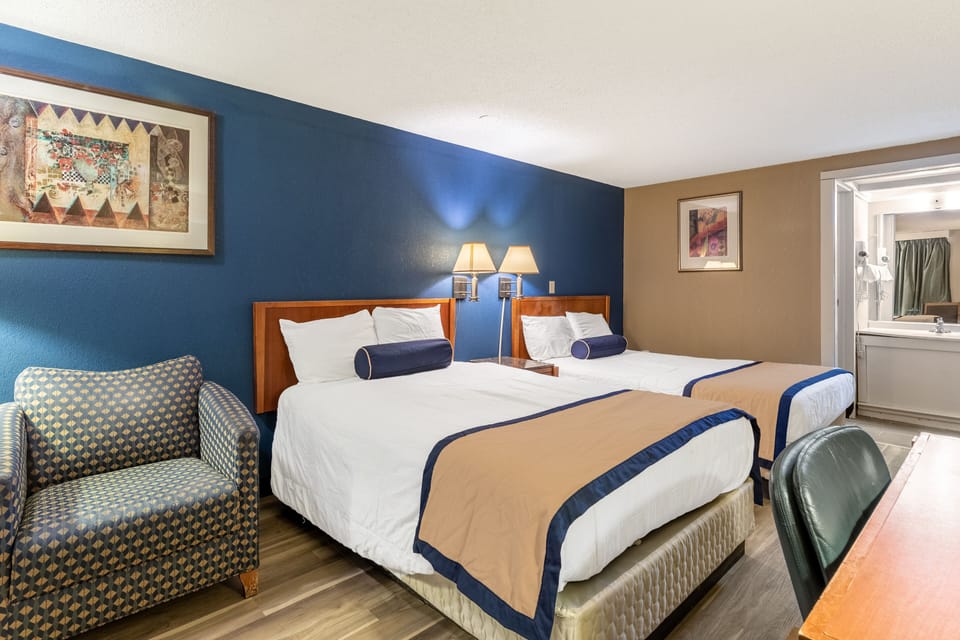 Desk, iron/ironing board, free WiFi, bed sheets