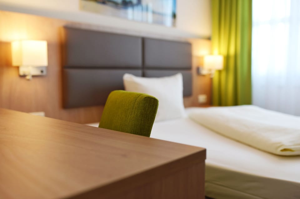 Double Room | In-room safe, desk, soundproofing, cribs/infant beds