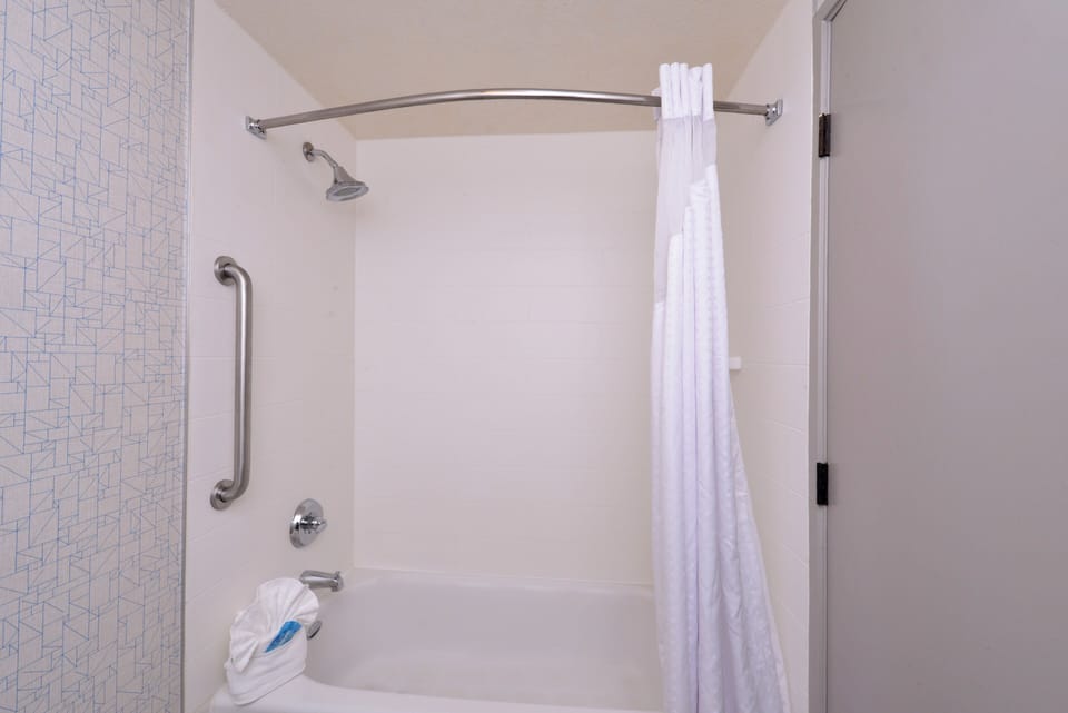 Free toiletries, hair dryer, towels