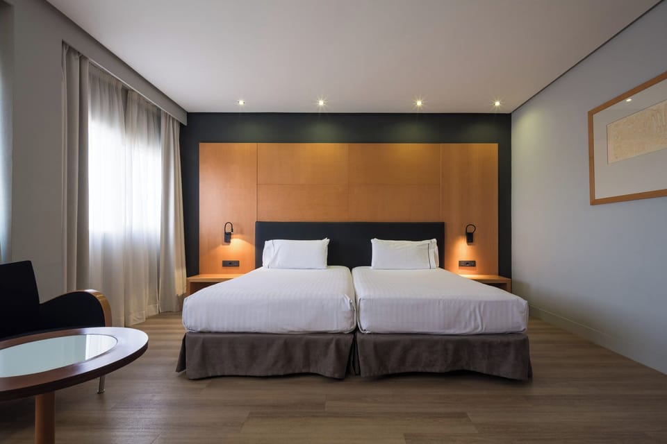 Down comforters, minibar, in-room safe, desk