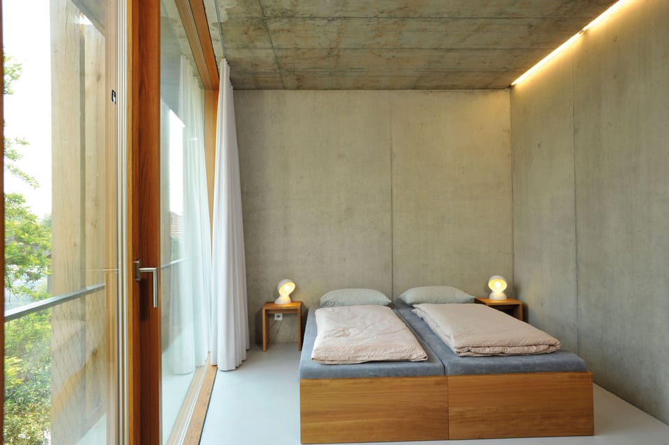 Desk, bed sheets