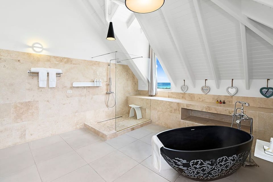 Presidential Penthouse, 3 Bedrooms, Balcony, Ocean View | Bathroom | Separate tub and shower, deep soaking tub, rainfall showerhead