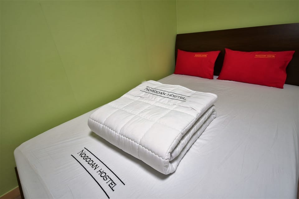Standard Double Room | Minibar, desk, soundproofing, free WiFi