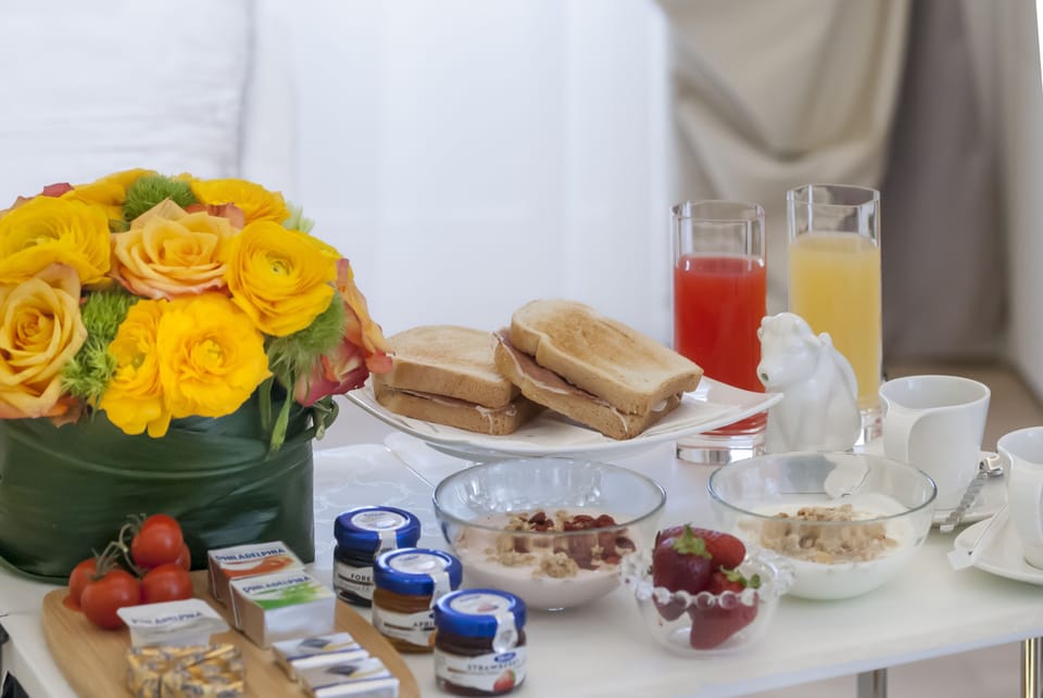 Daily full breakfast for a fee