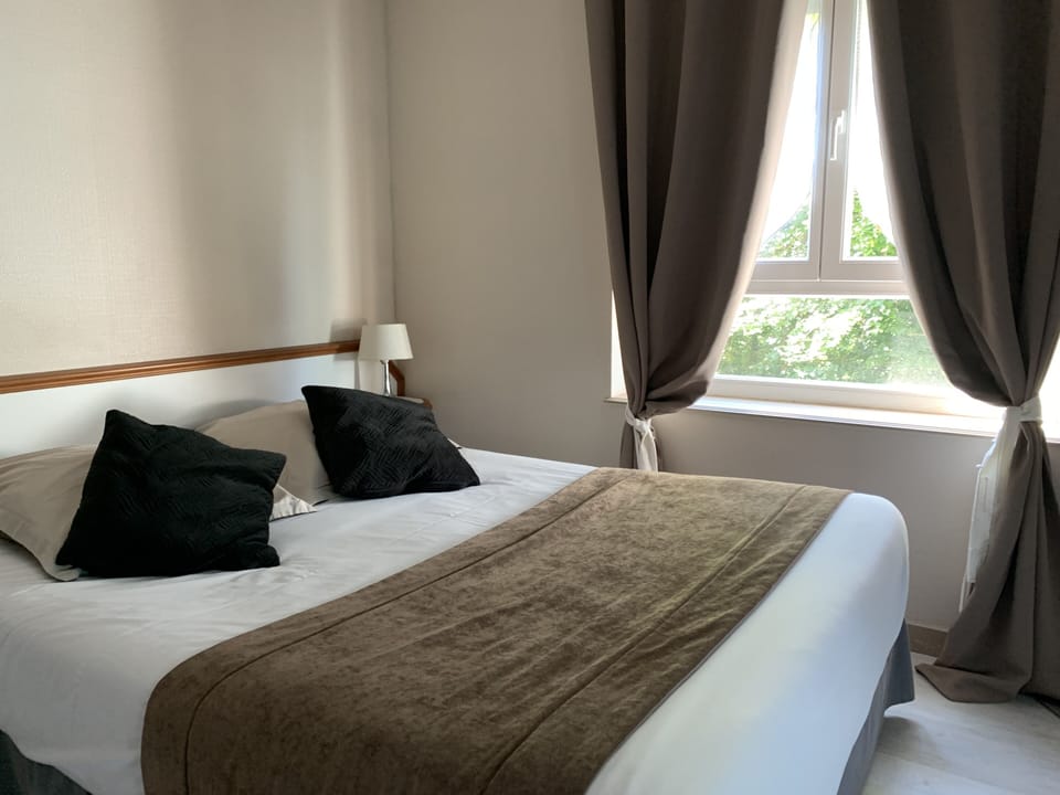 Standard Double Room | Premium bedding, desk, laptop workspace, iron/ironing board