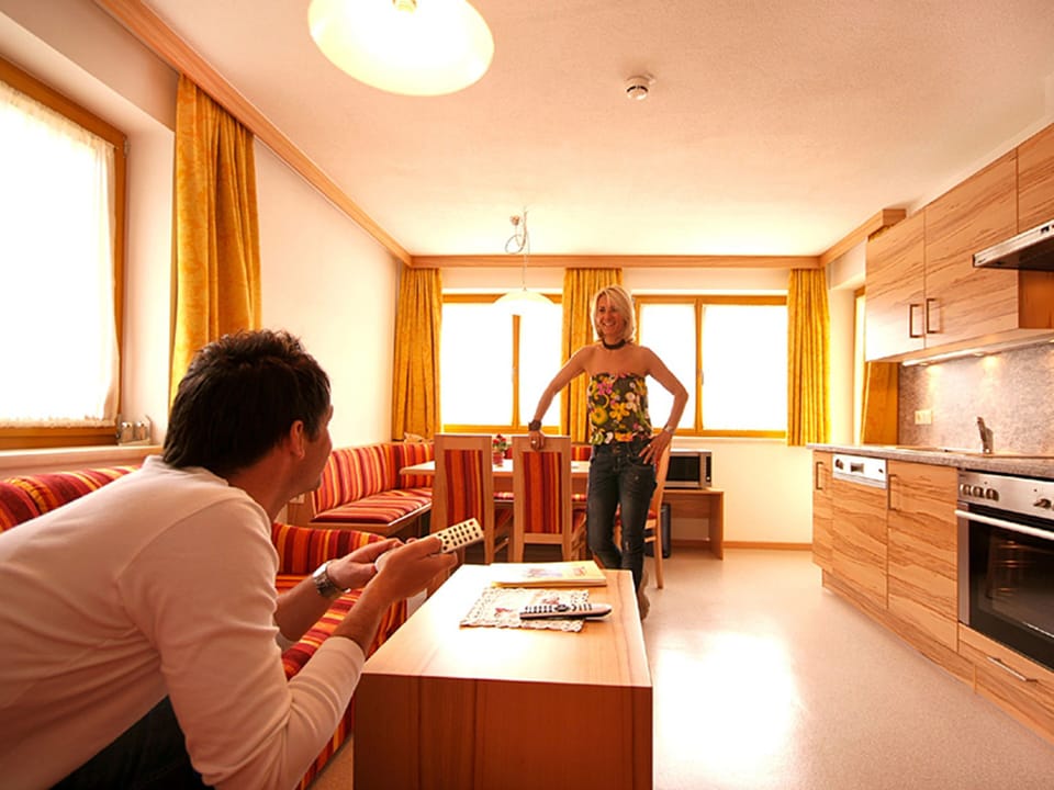 Apartment, 2 Bedrooms, Kitchen (120 EUR final cleaning fee not incl.) | Private kitchen | Full-size fridge, microwave, oven, stovetop