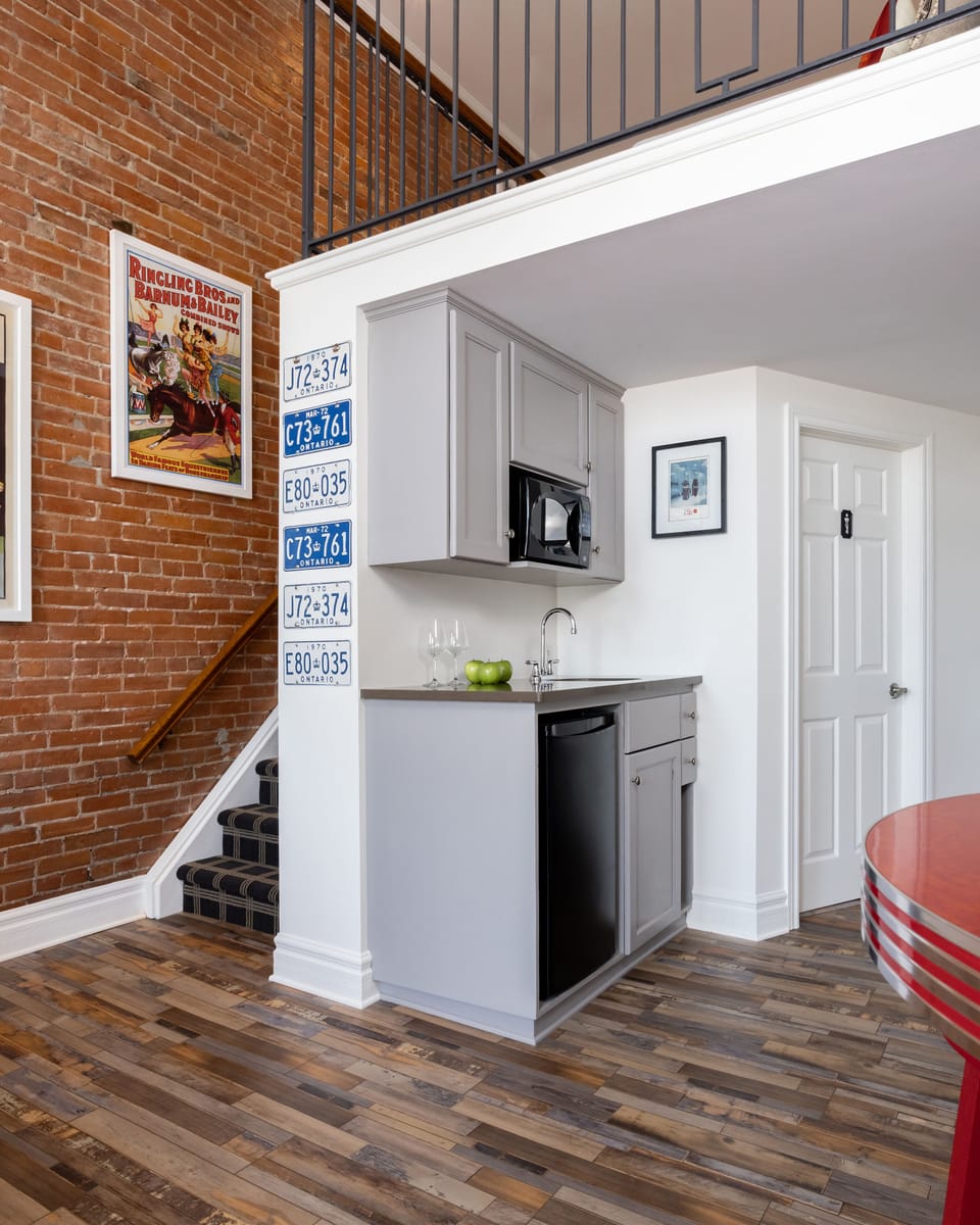 Superior Loft | Private kitchen | Mini-fridge, microwave, paper towels