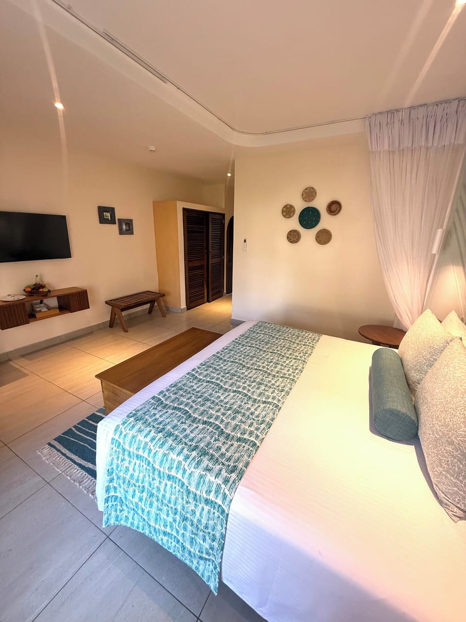 In-room safe, desk, free cribs/infant beds, free WiFi