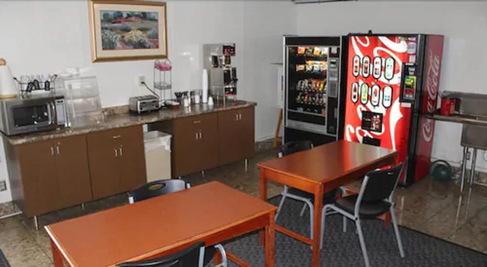 Free continental breakfast