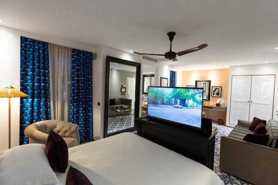 Minibar, in-room safe, free WiFi, bed sheets